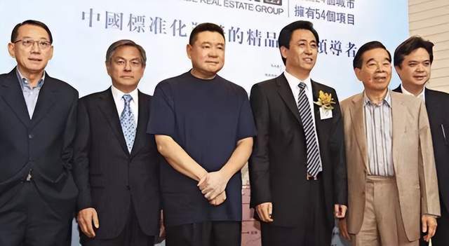 香港豪门三代，冲进新能源赛道_搜狐汽车_搜狐网