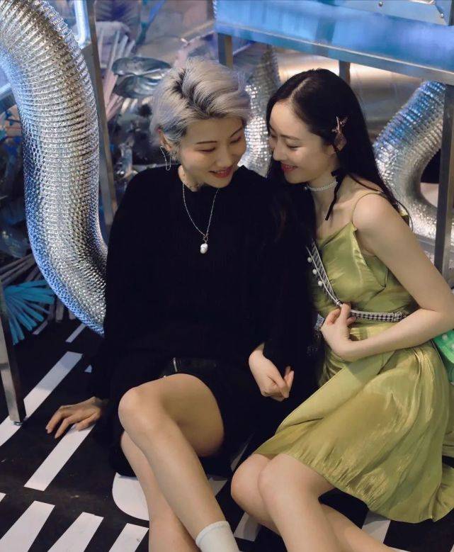 霍尊方首公开立案,检察文书,与陈露条件未谈拢,闺蜜王萌罕发声_独立