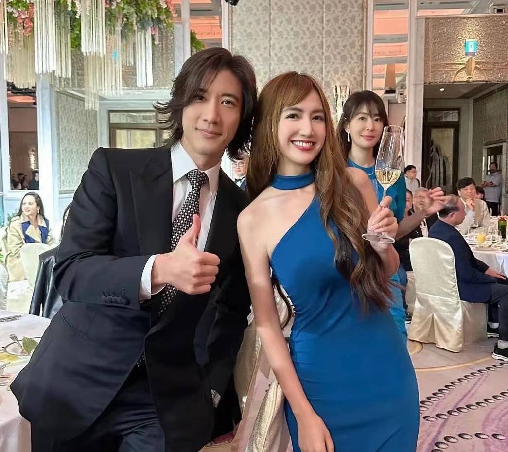 富豪婚宴遇素人美女即套近乎:你漂亮得像艺人_王力宏_明星_网友