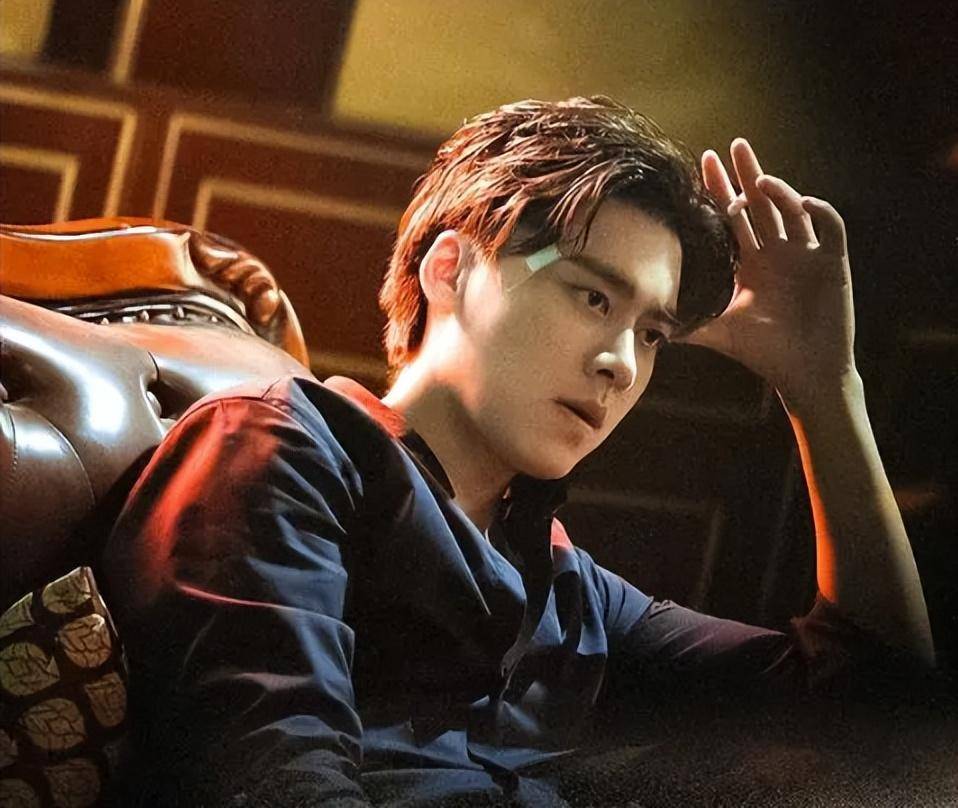 李易峰被抓后,首次透露近况,粉丝已把评论区沦陷_王弢_相关_违法