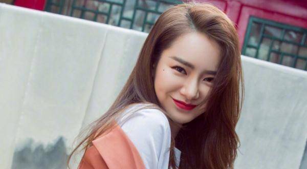 戚薇为生胖了40斤,如此爱一个人,究竟付出多少才合适?_孩子_时候_工作