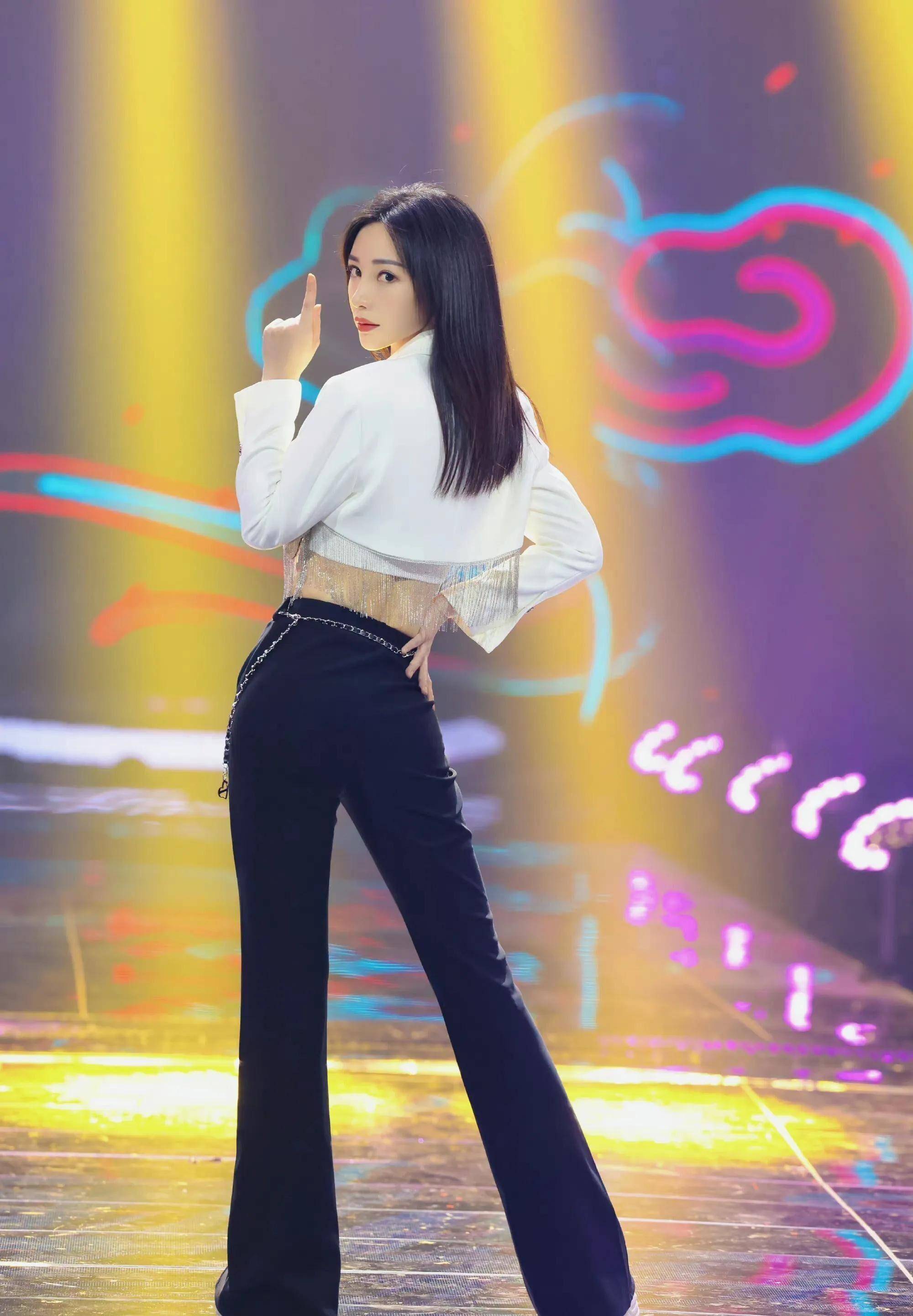 柳岩又"放大"了!