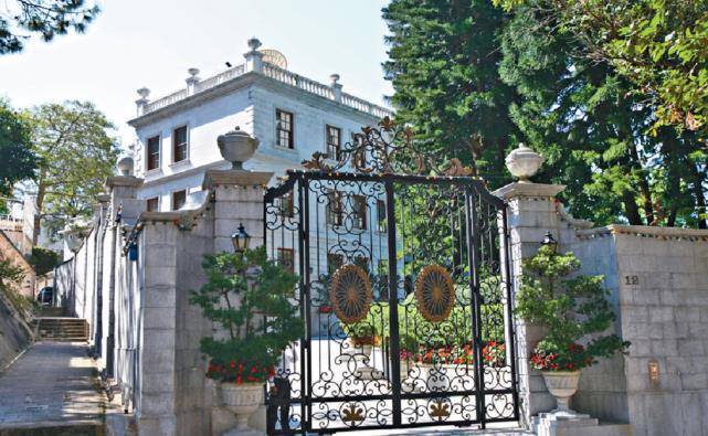 吕丽君所住豪宅是甘比名下?