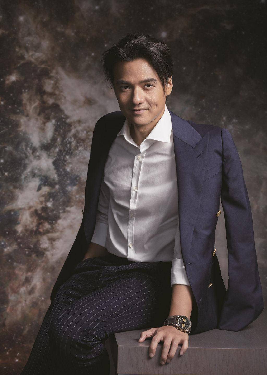 西装配条纹衫帅气有型,45岁彰显熟男气质_造型_休闲_大叔