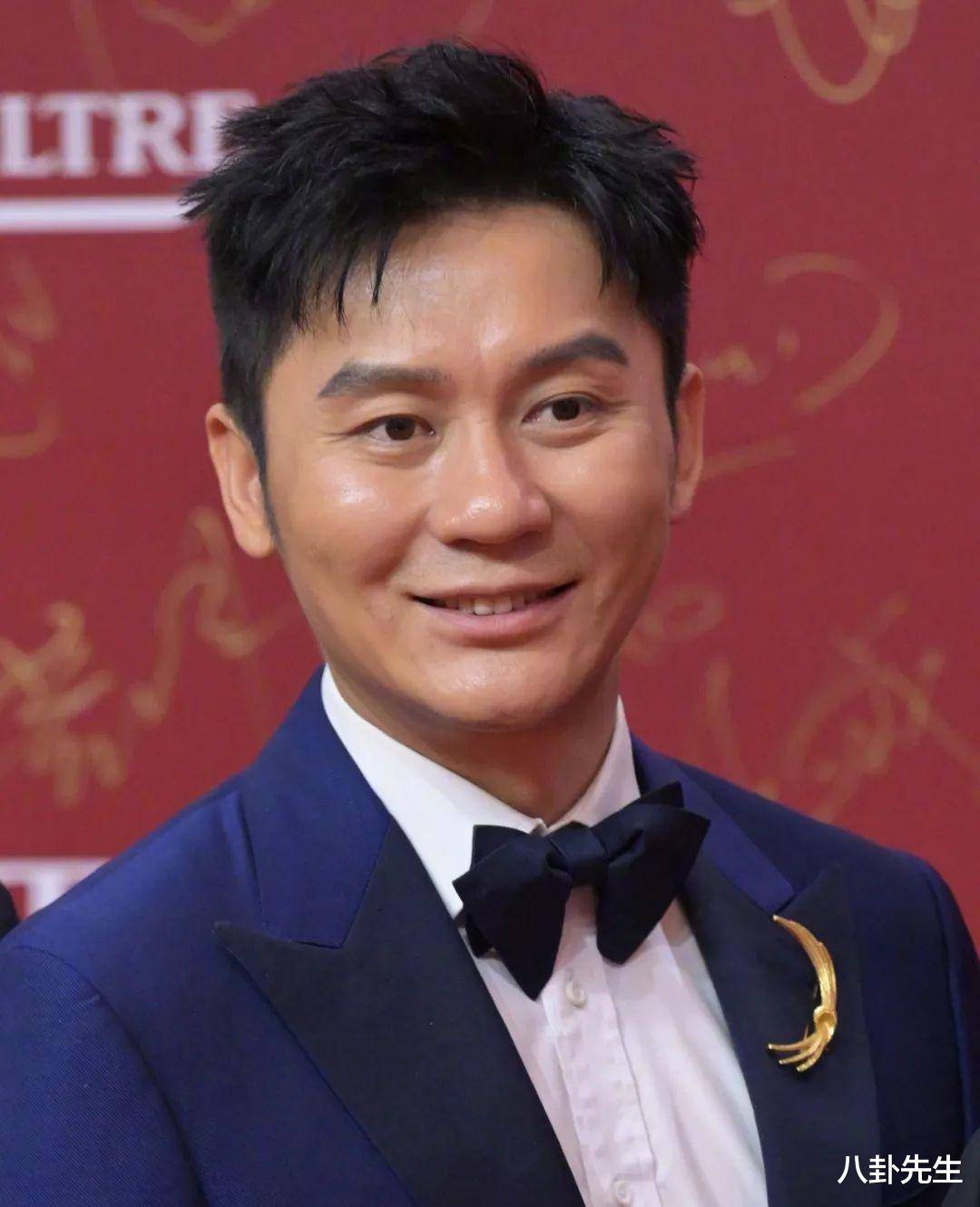 上海电影节明星怼脸生图王源痘坑闭口明显于文文变网红脸