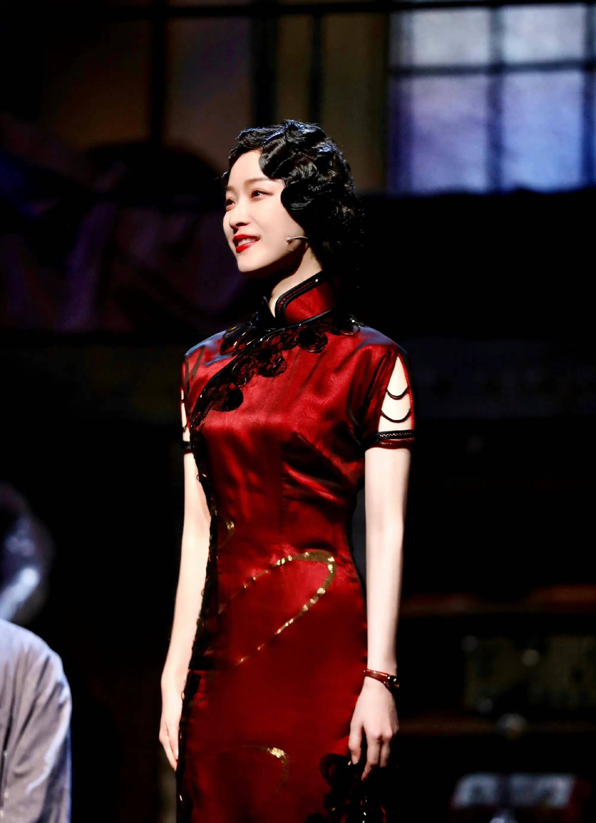 身穿旗袍女星,倪妮惊艳,杨幂柳岩美出天际_感觉_造型_女性