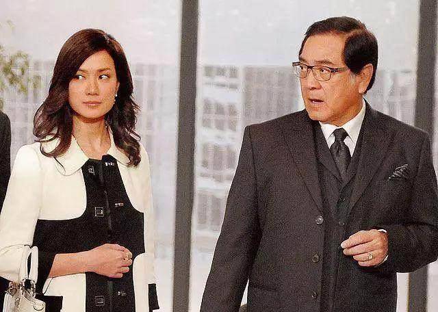 简慕华_戚其义_剧中