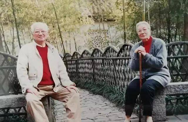 新中国成立后,罗静宜成为上海电影制片厂的演员,先后在《自由天地》中