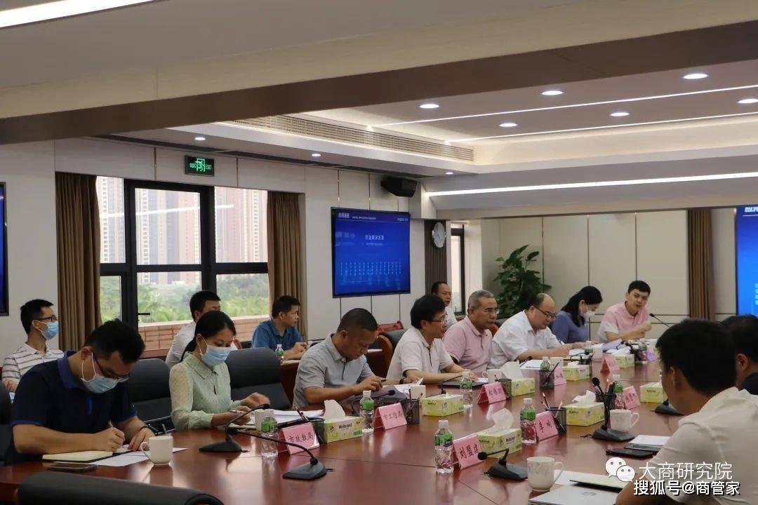 江海区常委郑伟潮同志,江门市网信办王红雷副主任,江门市工信局,江门