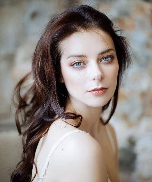 最霸气的"叶皇":国外国宝级女演员玛丽娜,美貌和气质太绝了_亚历山大