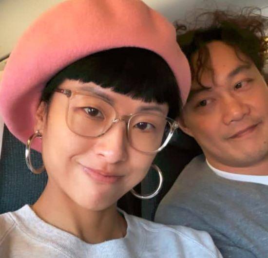 她是陈小春前任,让陈奕迅爱了25年,11个前男友庆生,她是谁呢?