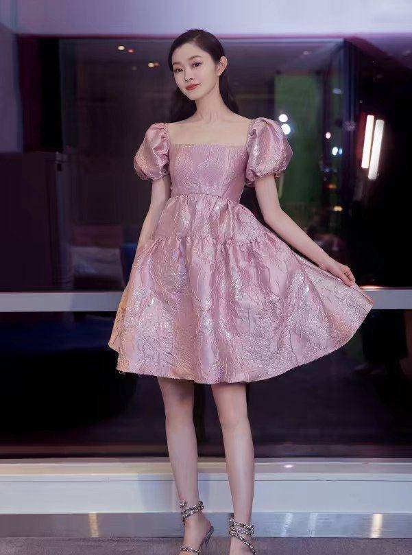 宋轶才是名不虚传的腿精,大胆挑战"缠绕鞋",一般人却不敢尝试_少女