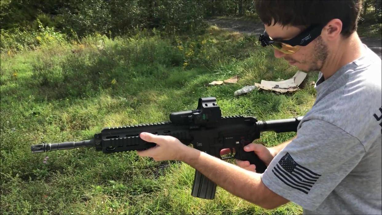 制造成本昂贵 是特种部队首选武器_突击步枪_射击_黑克勒科赫