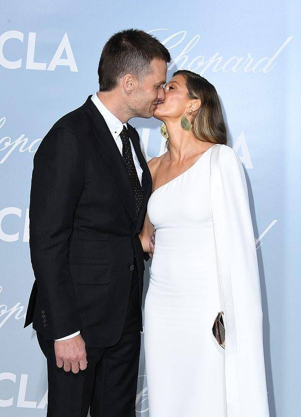 和老公一起凌乱凌乱,头发乱糟糟的跟姑姑一样_小李子_妻子_视频