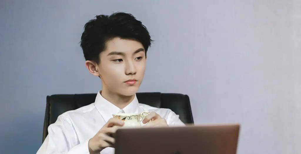 听说马嘉祺分手了?