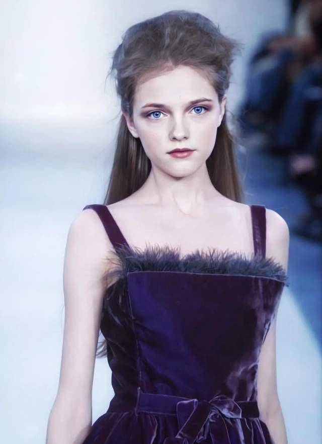 她是俄版刘亦菲,七年两嫁豪门,顶着超大眼袋依然美丽动人_vlada_仙女