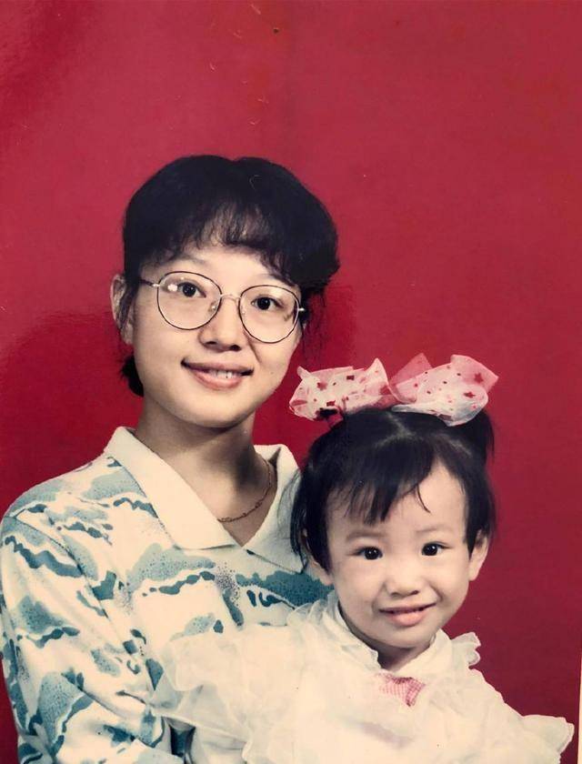 她是90后第一戛纳女神,差点成张嘉译女儿,年近30仍似少女!