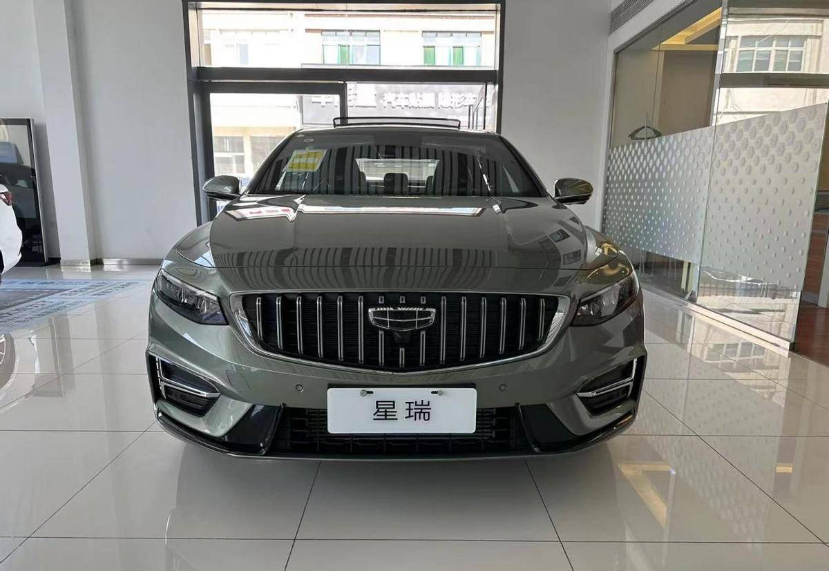 从外观上来看,星瑞扶摇版在延续高端大气,时尚典雅风