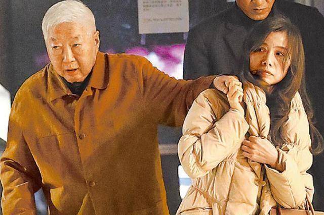 两人互动默契,男方大有来头_陈飞龙_李瑶敏_关系