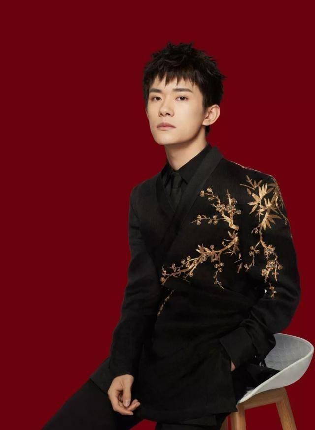 不过这个台词当场被王俊凯"拦截",因为原版出自《海贼王》——"我是要