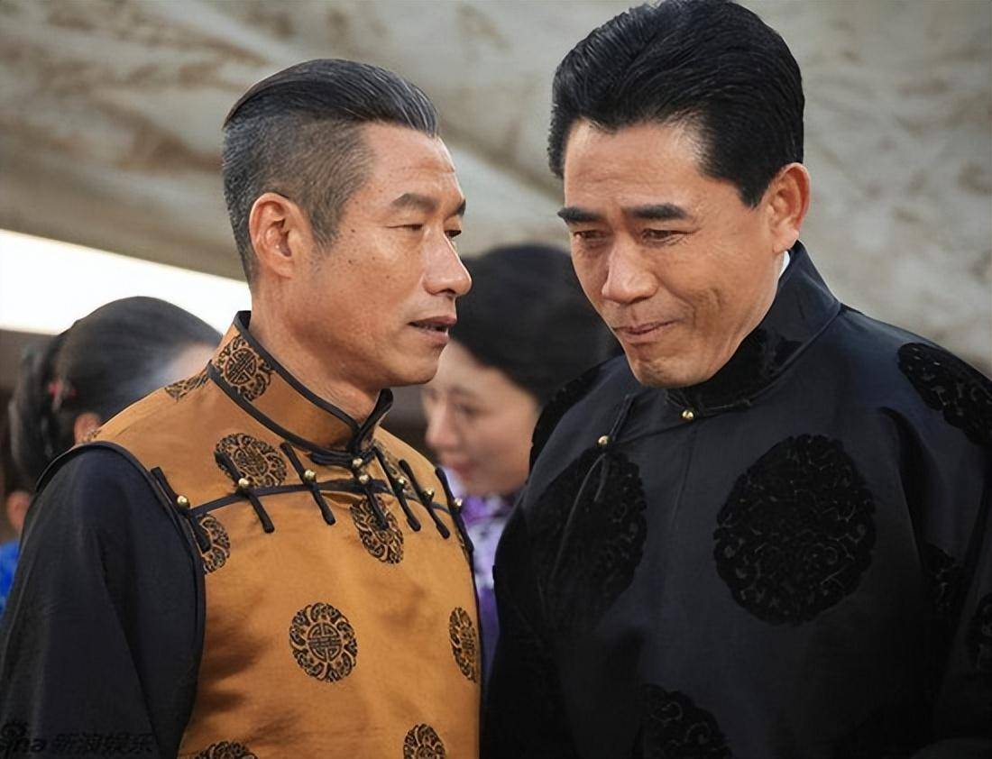 同样是实力演员,为何陈宝国演技力压陈道明?_眼睛_扣子_角色