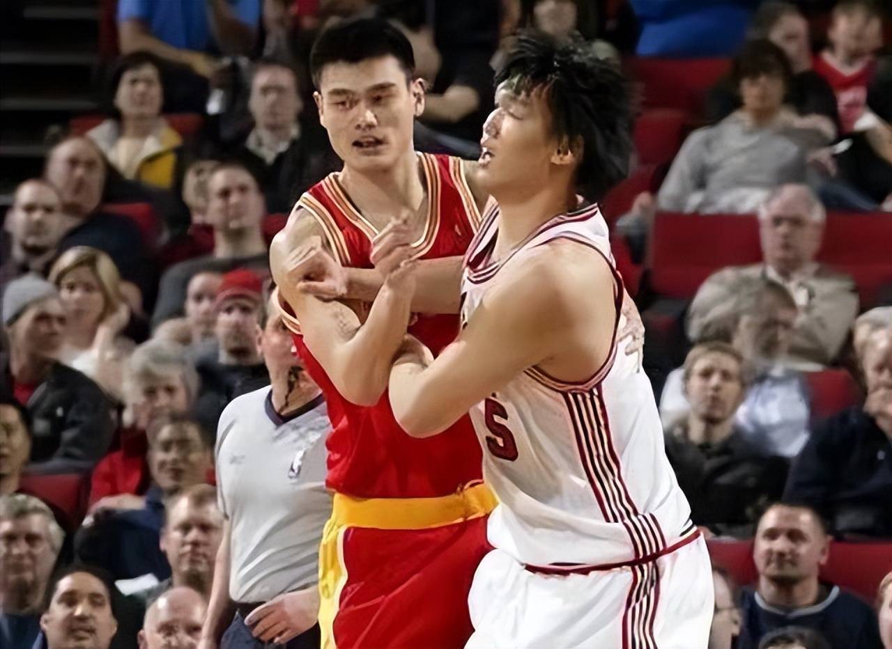 而在韩国,他们却总是期待韩版姚明河升镇能碾压亚洲第一中锋姚明!