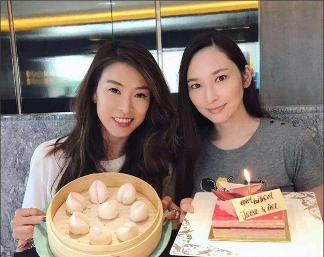 吴佩慈为小儿子举行百日宴未婚夫没有露面?_香港_生活_圈子里