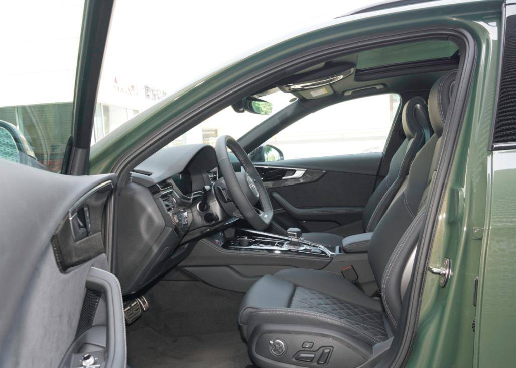 性能与空间完美结合,奥迪s4 avant闪亮登场_搜狐汽车_搜狐网