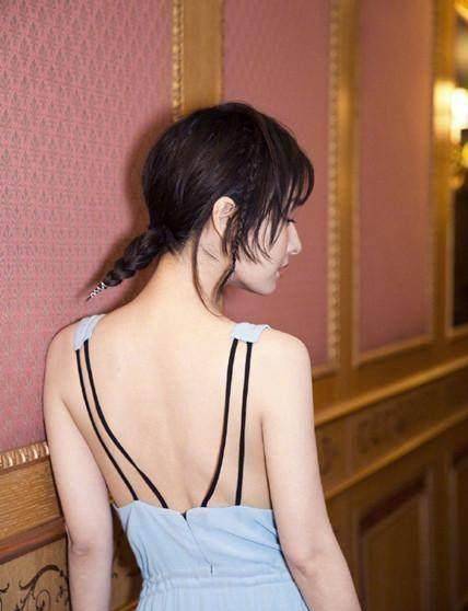 吴昕晒米兰时装美照,其中一张照片招惹沈腾说她懒,吴昕霸气回应