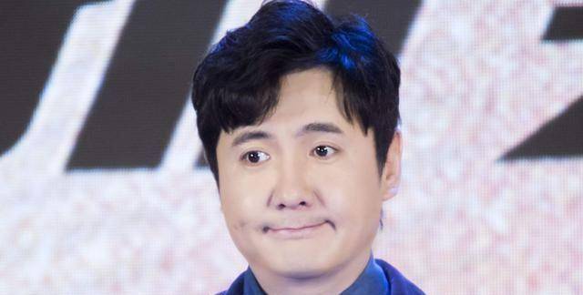 吴世勋最新物料,无滤镜生图下胖若两人,得知原因后理解了_沈腾_张根硕