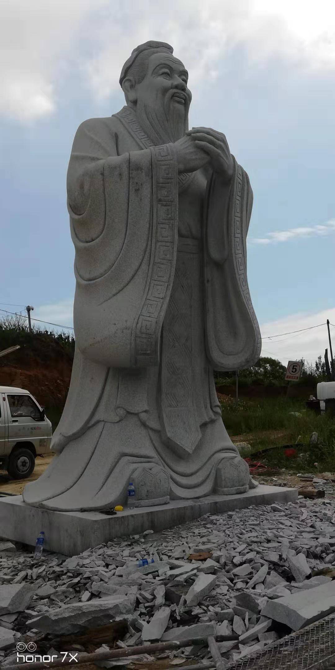 艺术家赵玉昌闲谈石雕孔子像的应用_雕塑_中国_思想