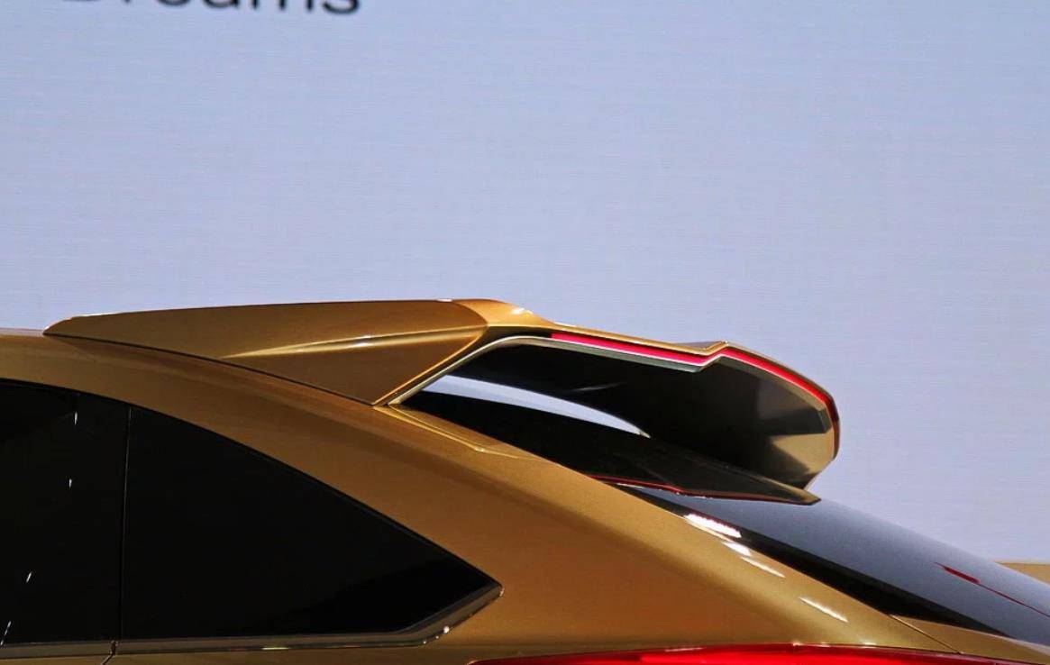 本田concept d的具体尺寸分别是4816×1942×1669mm,轴距是2820mm