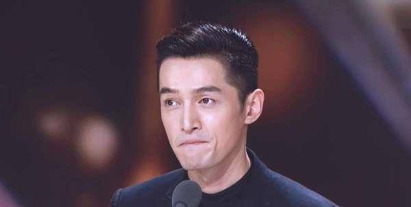 献礼电影《辛亥革命》上映,他饰演"黄花岗七十二烈士之一"的林觉民,并