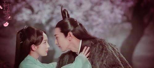 杨幂与赵又廷的夜华和白浅形象深入人心,两人会一直在《三生》系列中