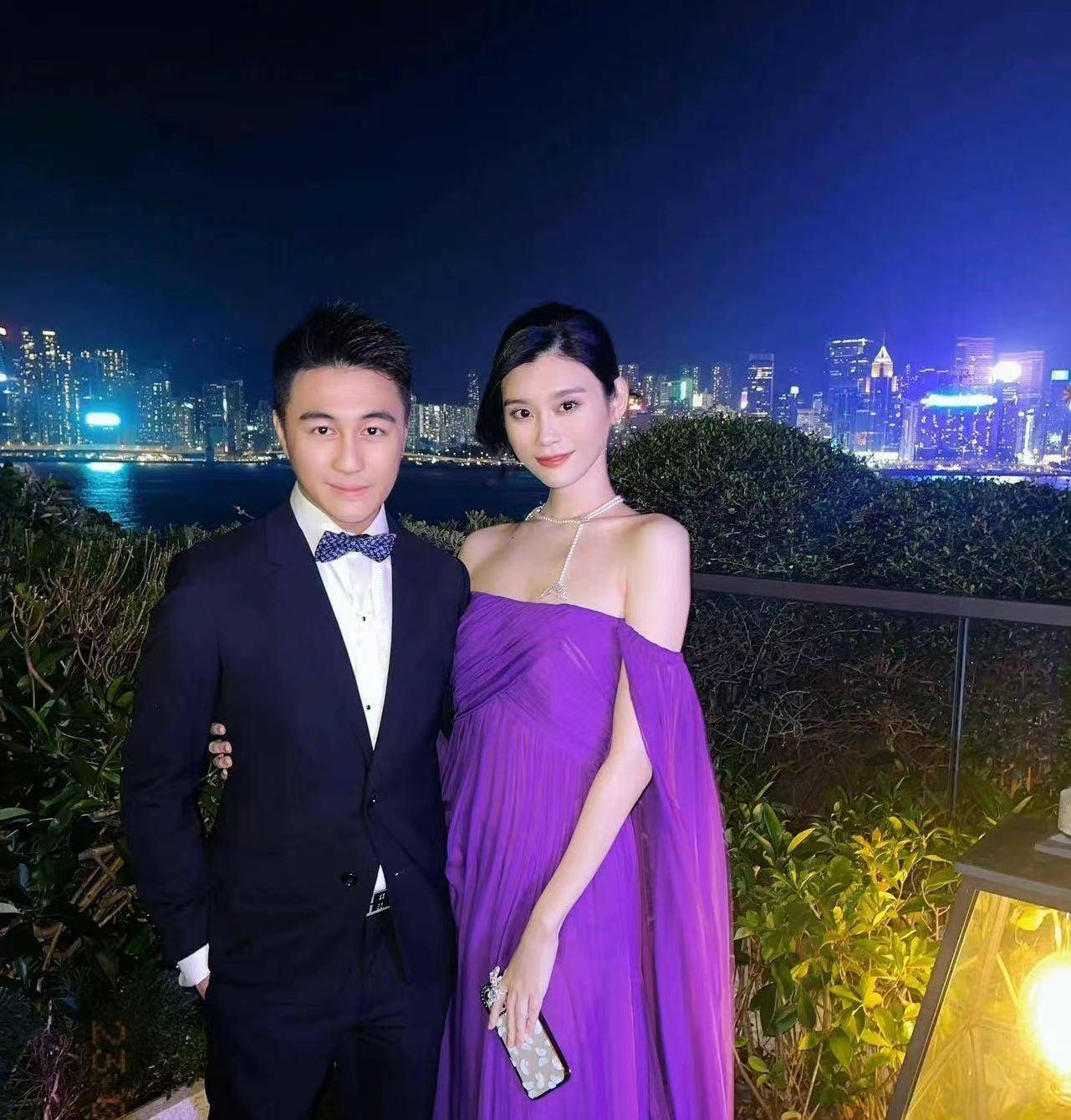 奚梦瑶跟着老公参加活动,越发"女人味"了!没有了超模人设,然后