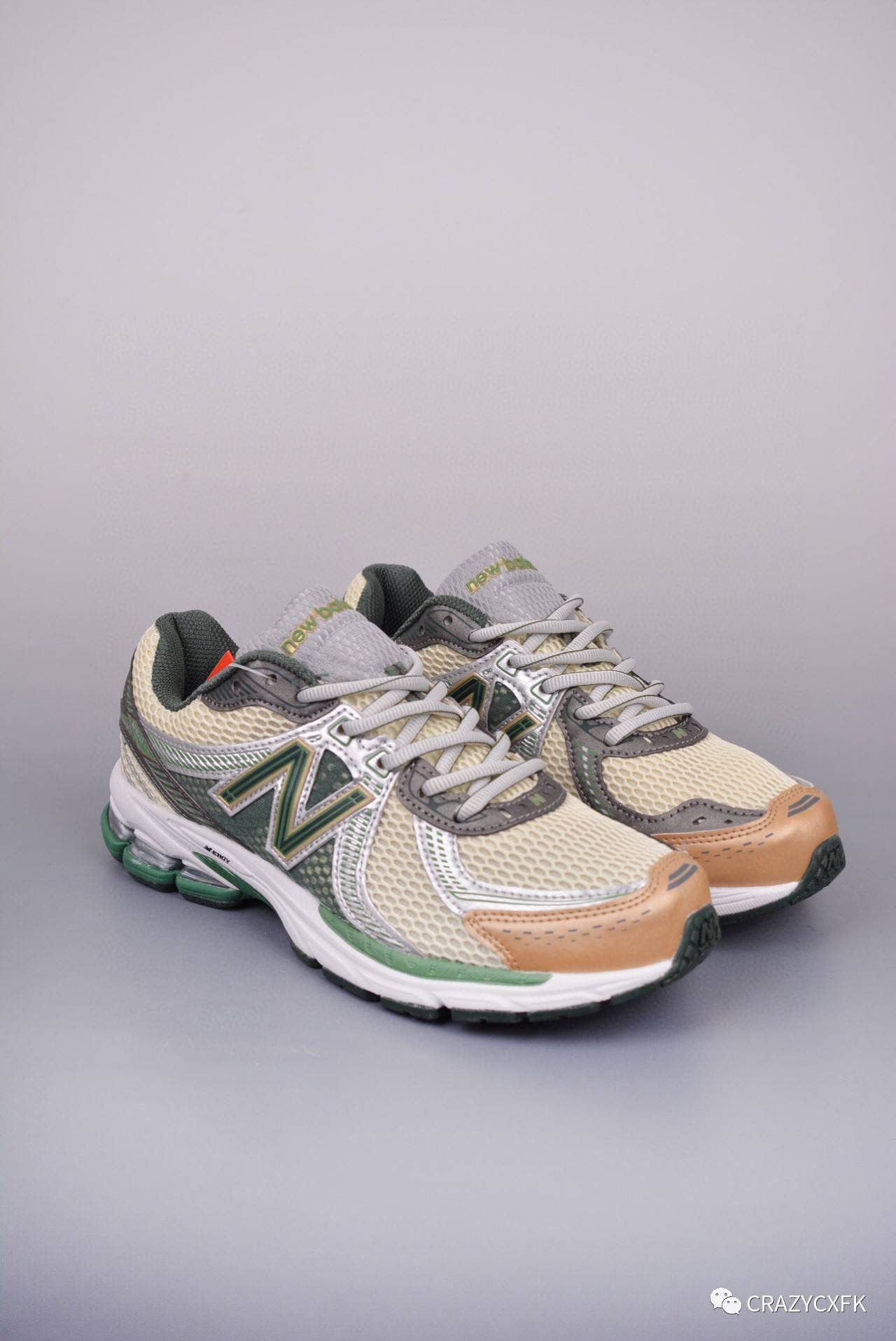 新百伦联名 aime leon dore x new balance nb 860v2 低帮跑步鞋ml860
