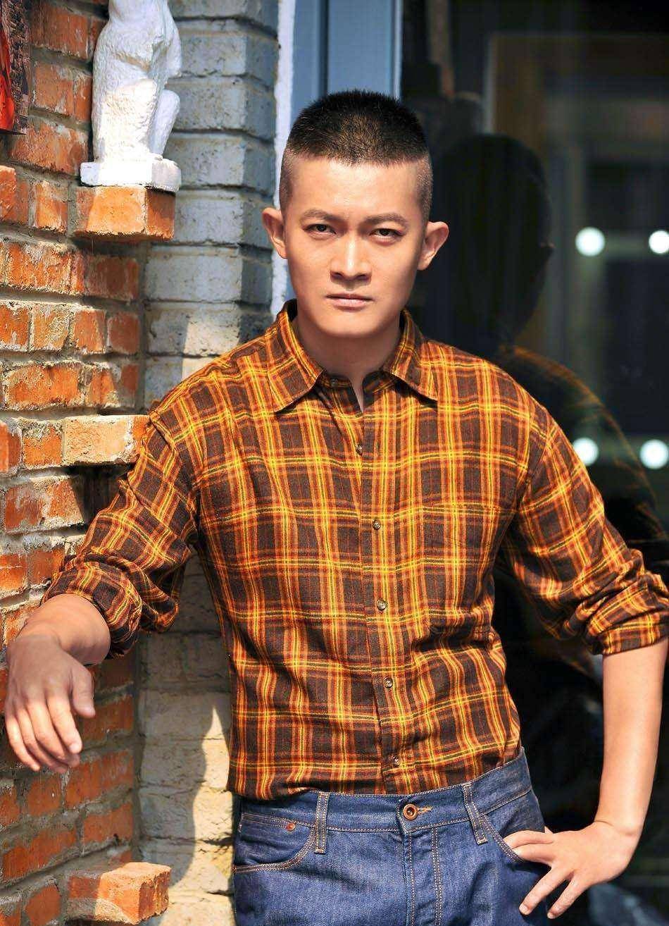 影视圈那个重情重义的杨志刚!你认识吗?_小时候_张少华_一个人