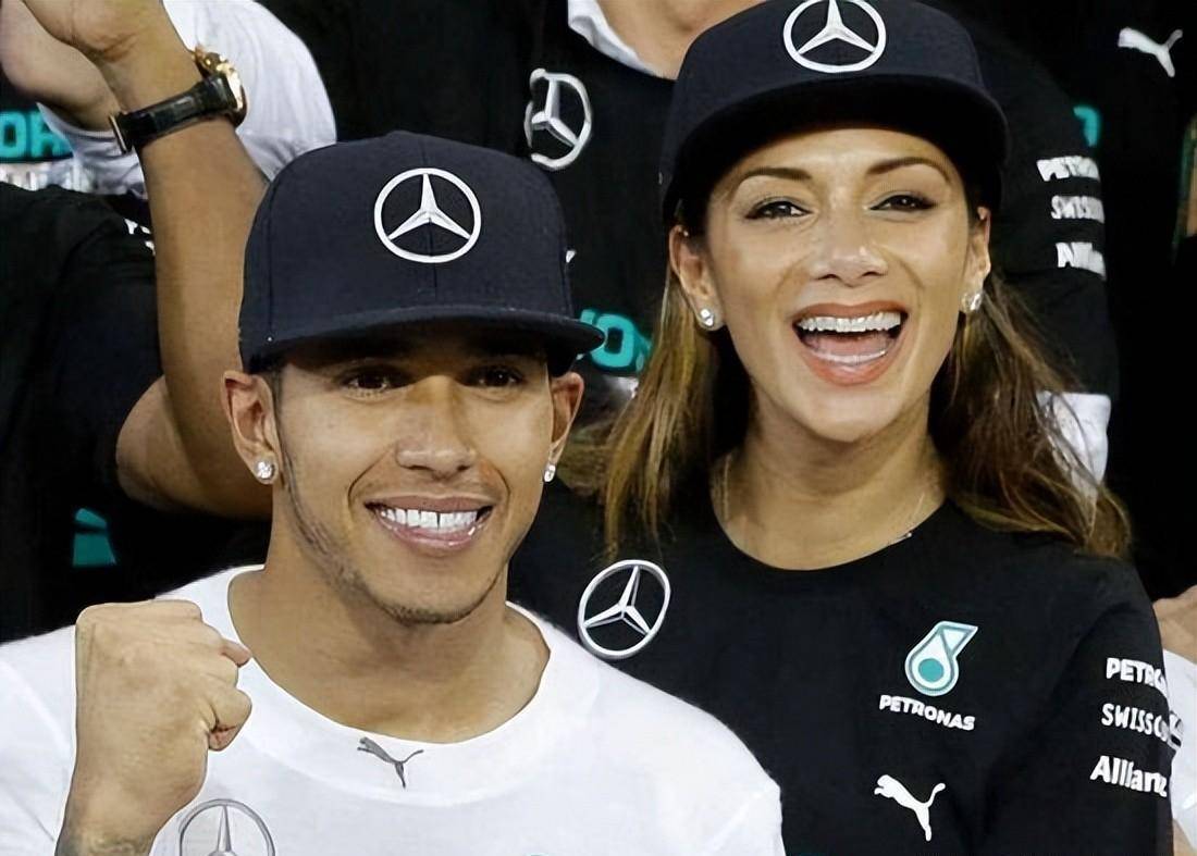 夏奇拉与汉密尔顿拥抱亲吻!