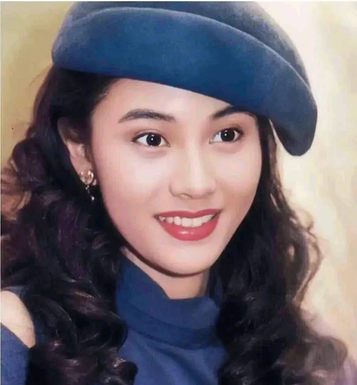 光影中的李嘉欣,你还记得她的最美皇后和方世玉吗