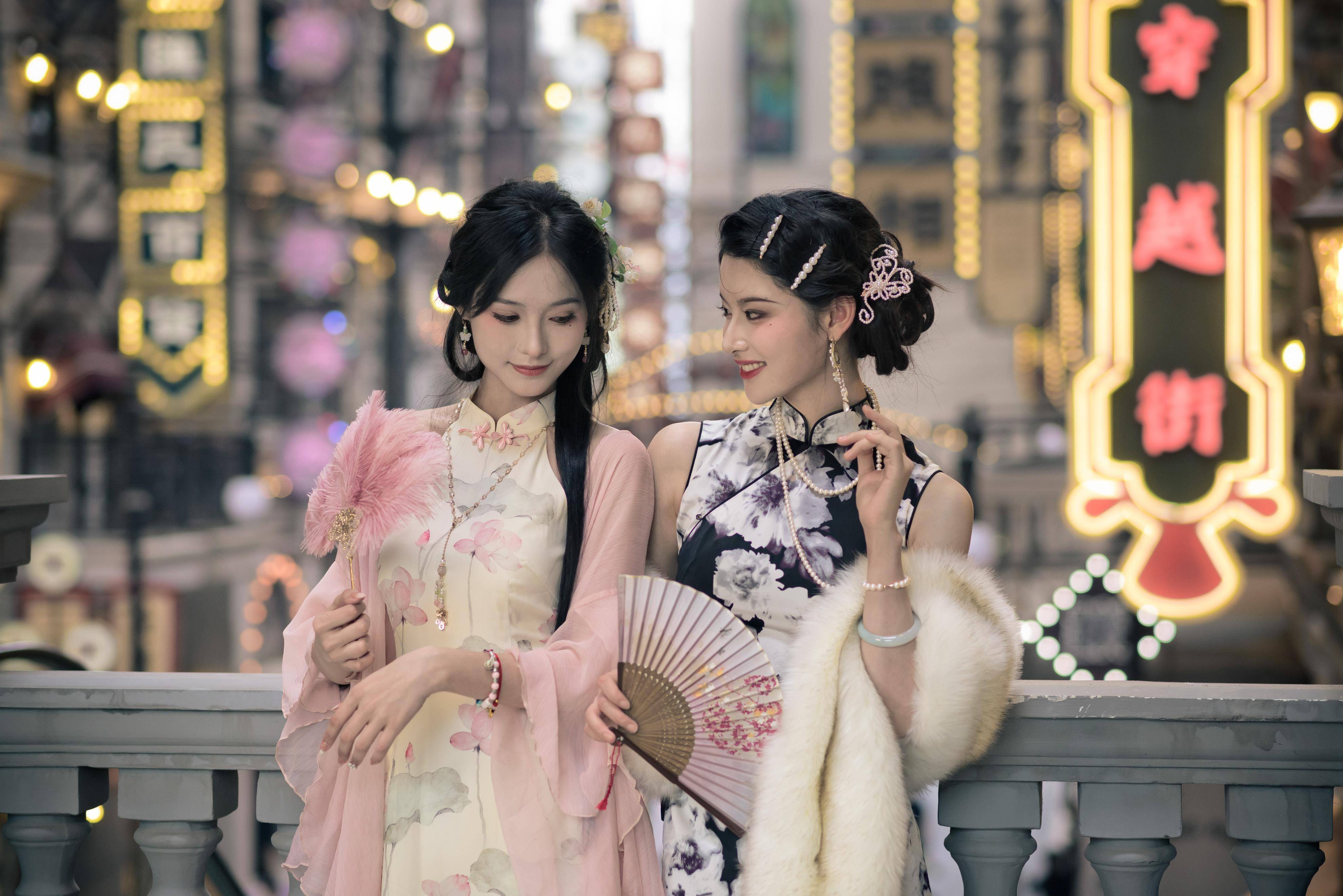 5亿!魔都这个地方刷爆抖音_穿越_旗袍_上海