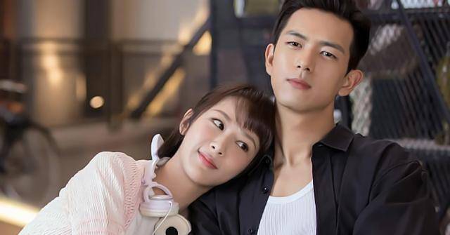 杨紫卡点送甜蜜,李现回复好有爱,网友直呼在一起_明星_赵丽颖_剧中