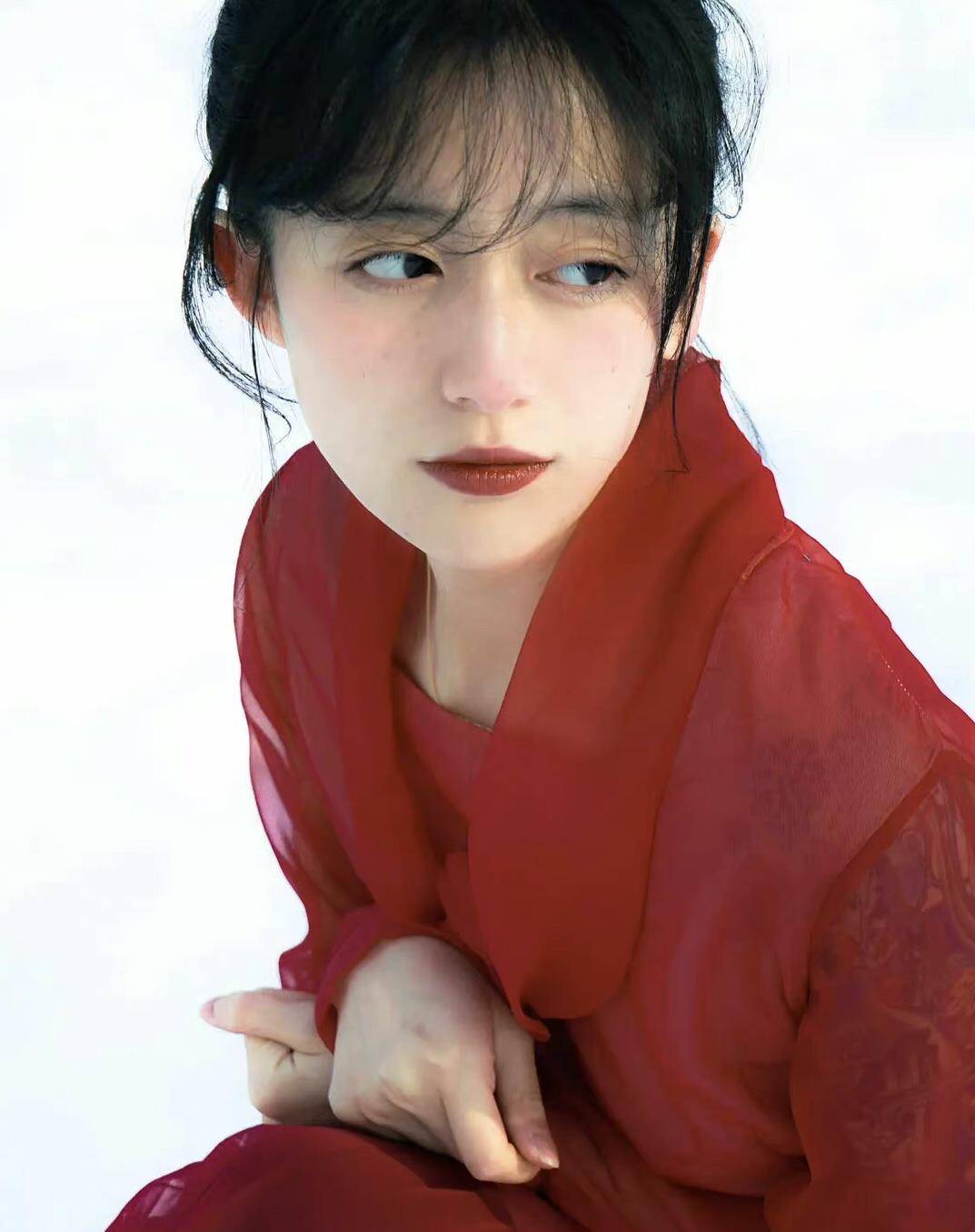 从军校白富美到李诞前妻,黑尾酱的故事远比你想象的更恶劣_陈典_个性