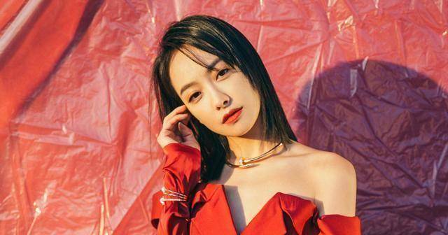 娱乐点评:华晨宇,程潇,李沁,胡先煦,宋茜,喻言_乐华_镜头_机会