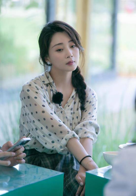 我就是喜欢殷桃成熟女人的样子!