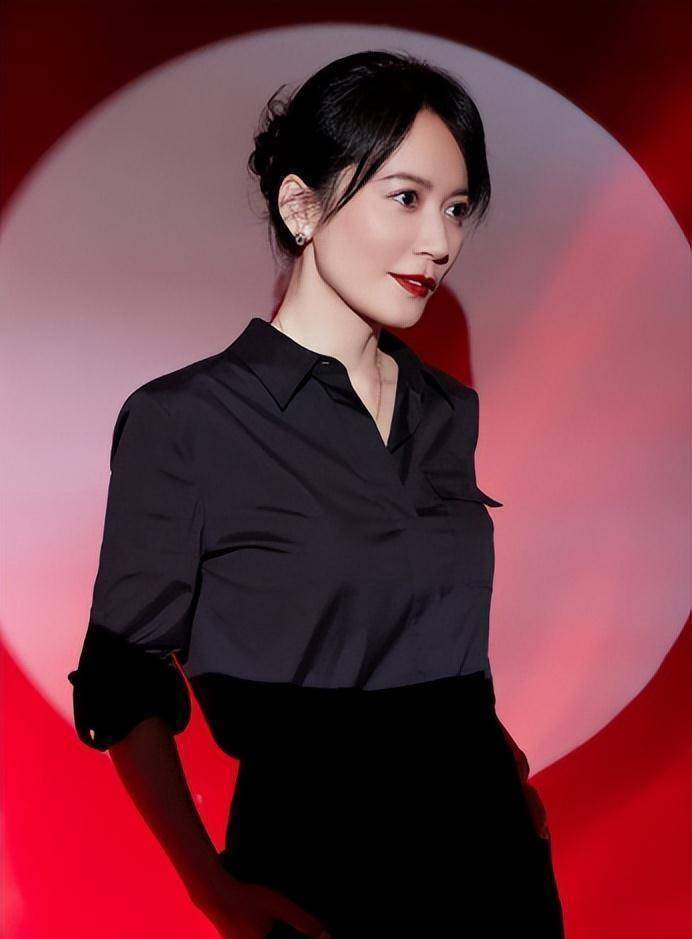 娱乐圈的神奇交际圈,俞飞鸿是贾静雯的班主任,黎姿和韩磊是好友