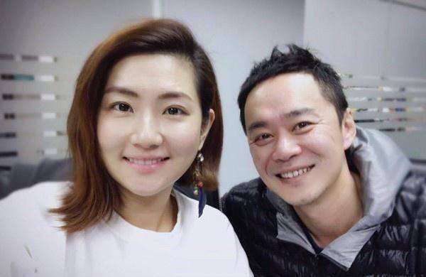 张承中尹馨热恋,selina大方送上祝福:我们是朋友也是亲人_宝岛_生活