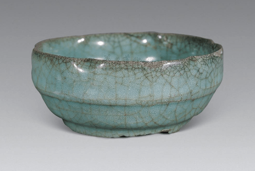 漫谈:南宋官窑青釉的冰裂,牛毛,网状釉面特征_青瓷_裂纹_纹路