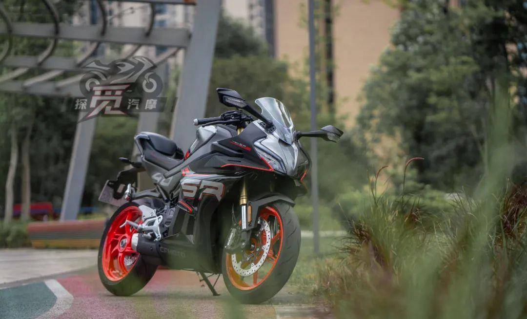 测评春风450srs(单摇臂版)|差距貌似还在拉大_搜狐汽车_搜狐网