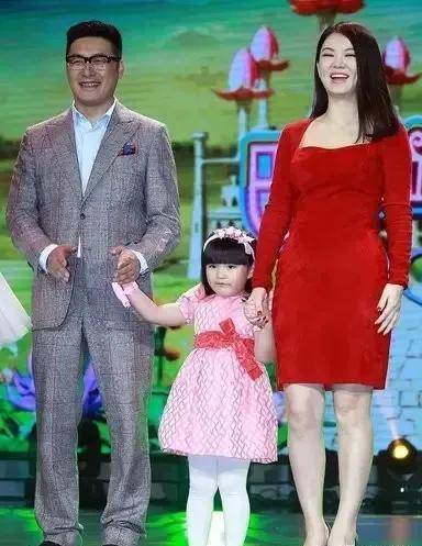 "有钱人"李湘的夺爱往事,和她背后的三个男人_李厚霖_感情_关卫民