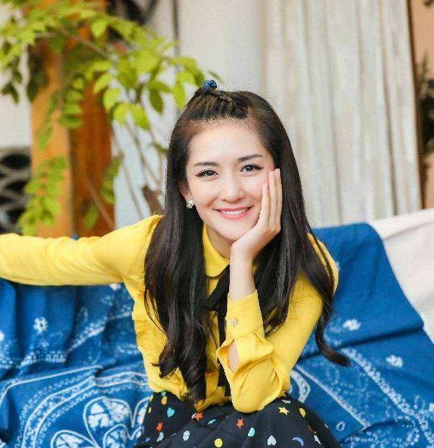 赵丽颖送给谢娜2把锁,谢娜还给赵丽颖1把锁,谢娜发微博:赚1个_冯绍峰